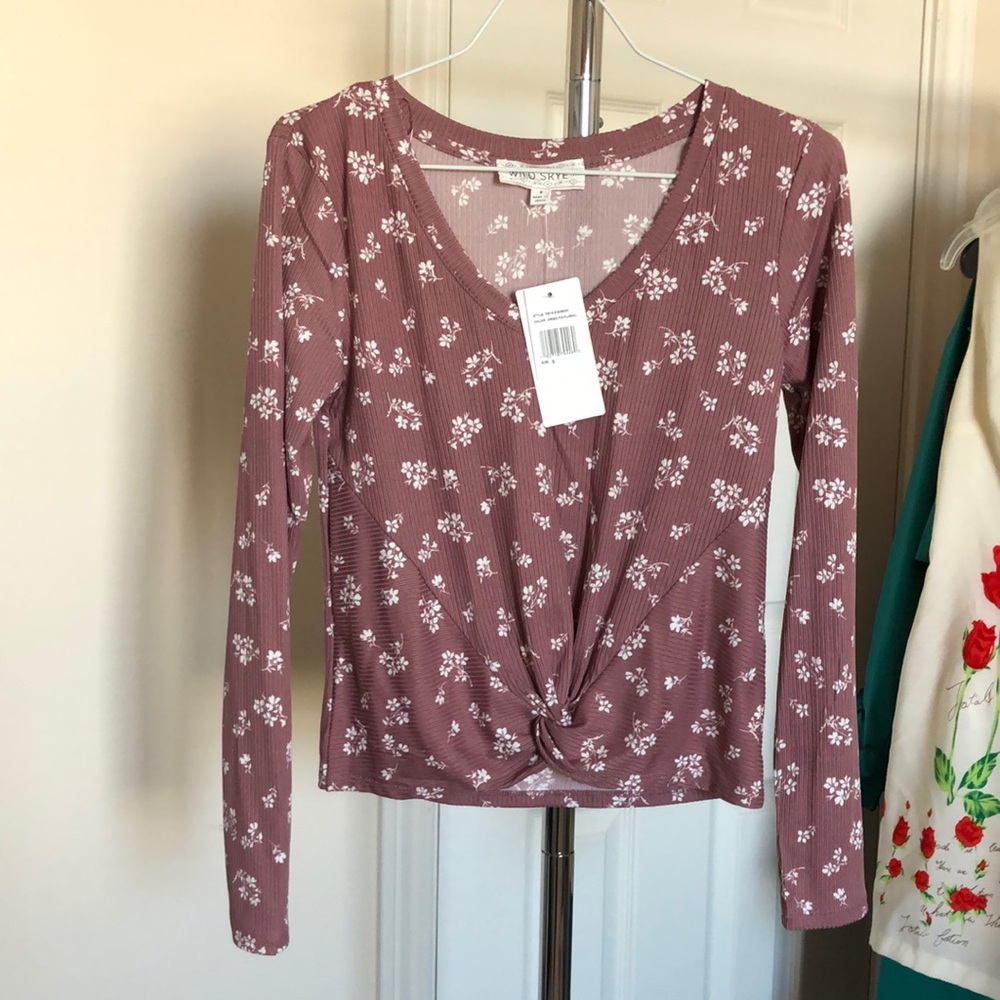 Mauve Floral log sleeve - NWT